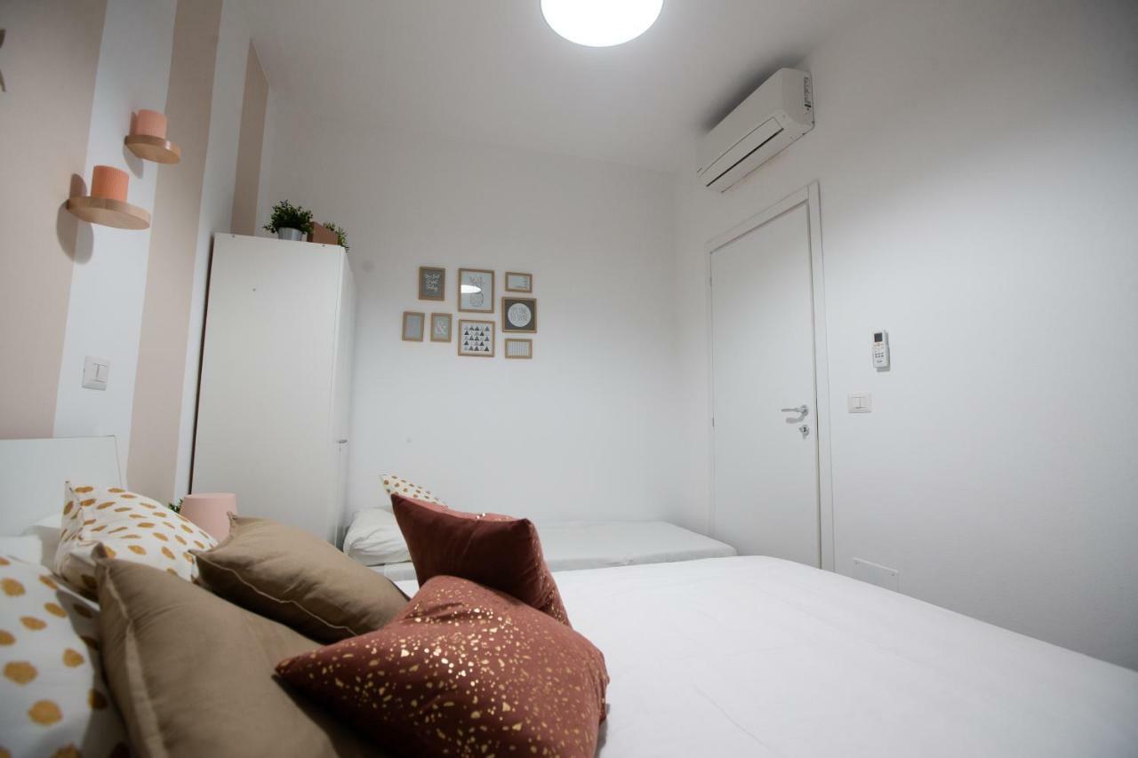 Apartment Via Treviso 6 Milan Exterior photo
