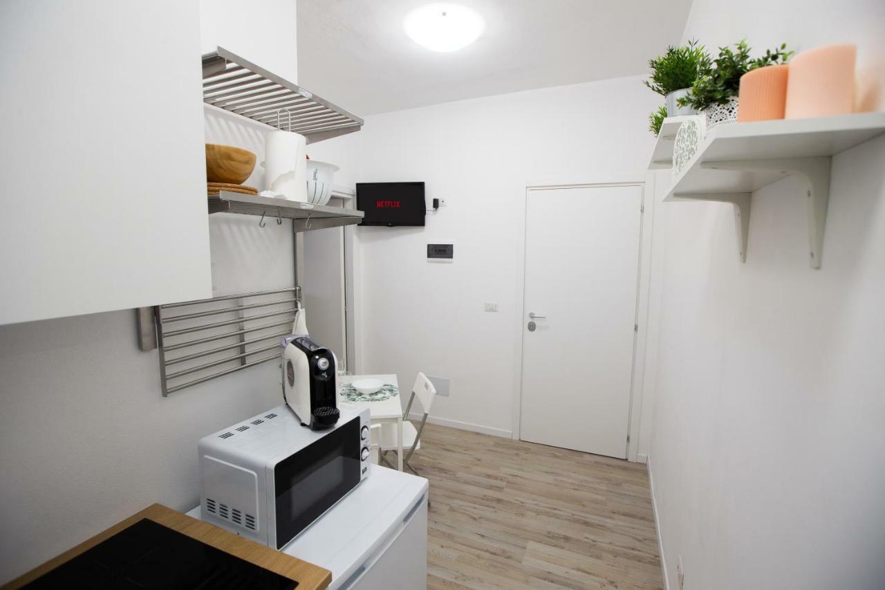 Apartment Via Treviso 6 Milan Exterior photo